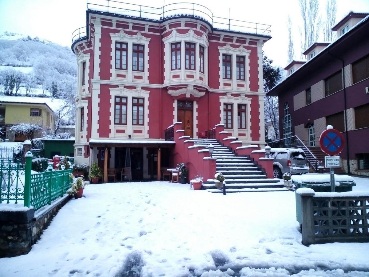 Hotel Restaurante Parador De Фелечоса Экстерьер фото