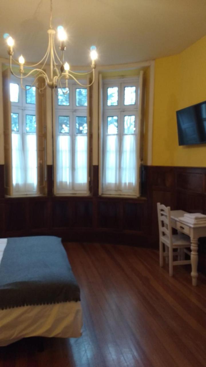 Hotel Restaurante Parador De Фелечоса Экстерьер фото